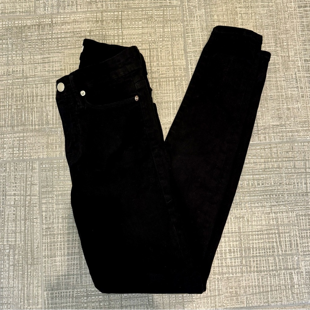 Good American Good Legs Jeans